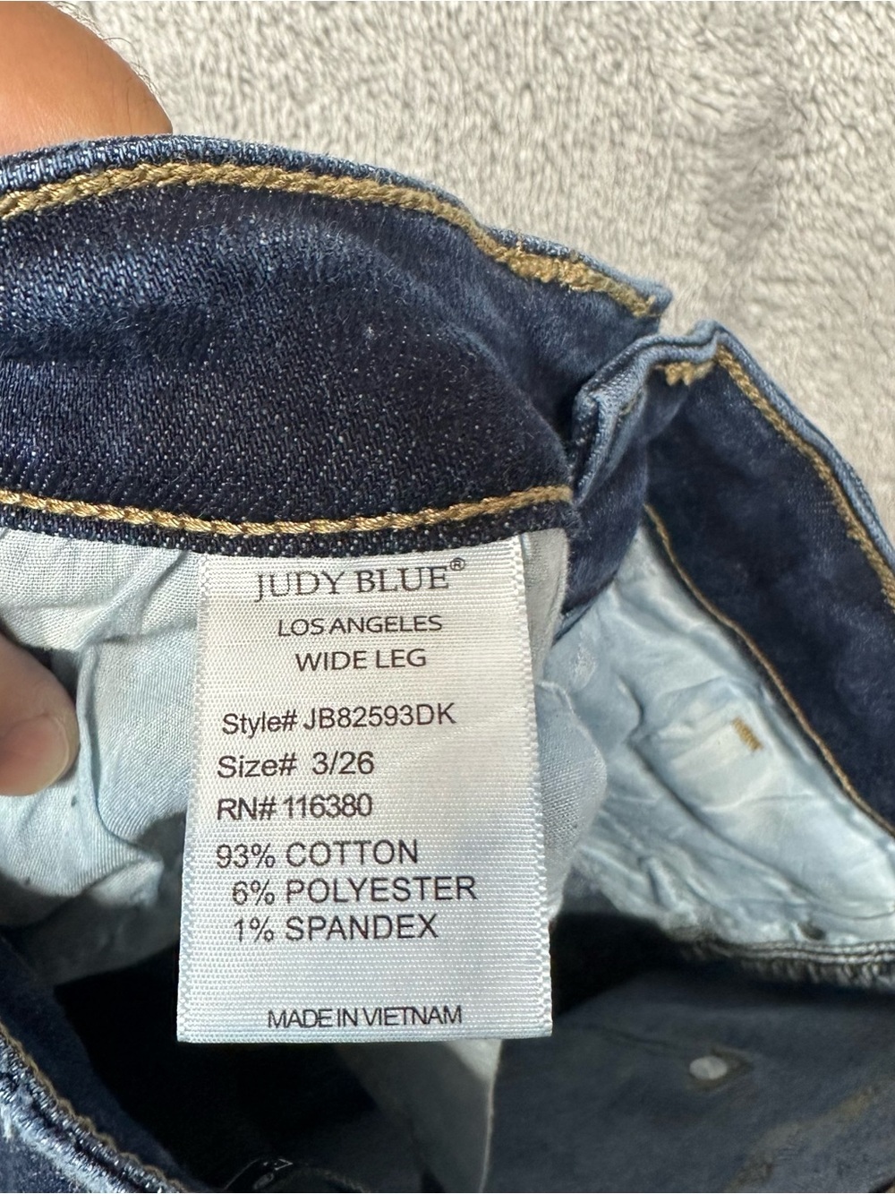 Judy Blue Wide Leg Distressed Cropped Jeans Women’s Size 3/26 Dark Wash Raw Hem - Picture 8 of 9